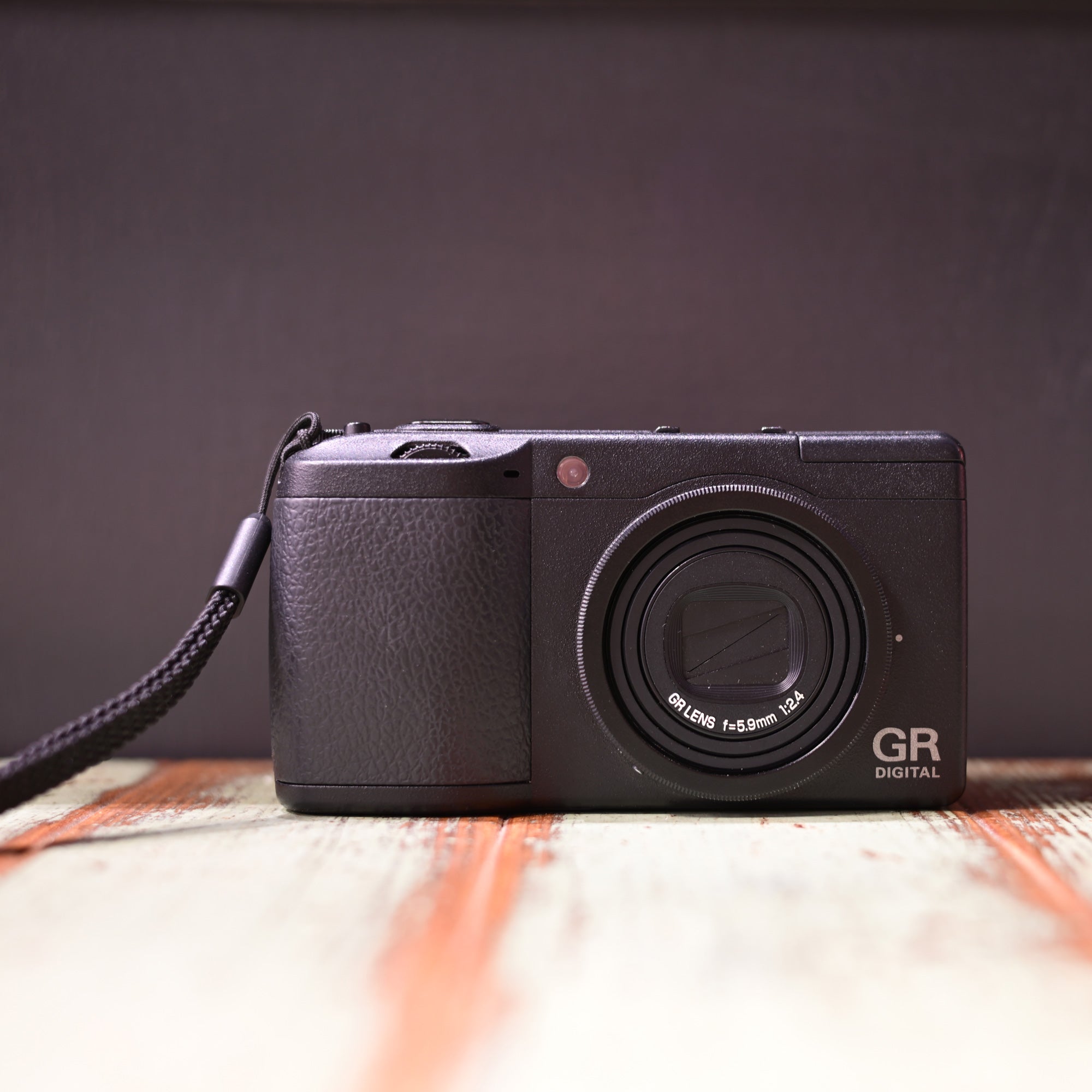 Used Ricoh GR Digital II Camera with Box & Accessories
